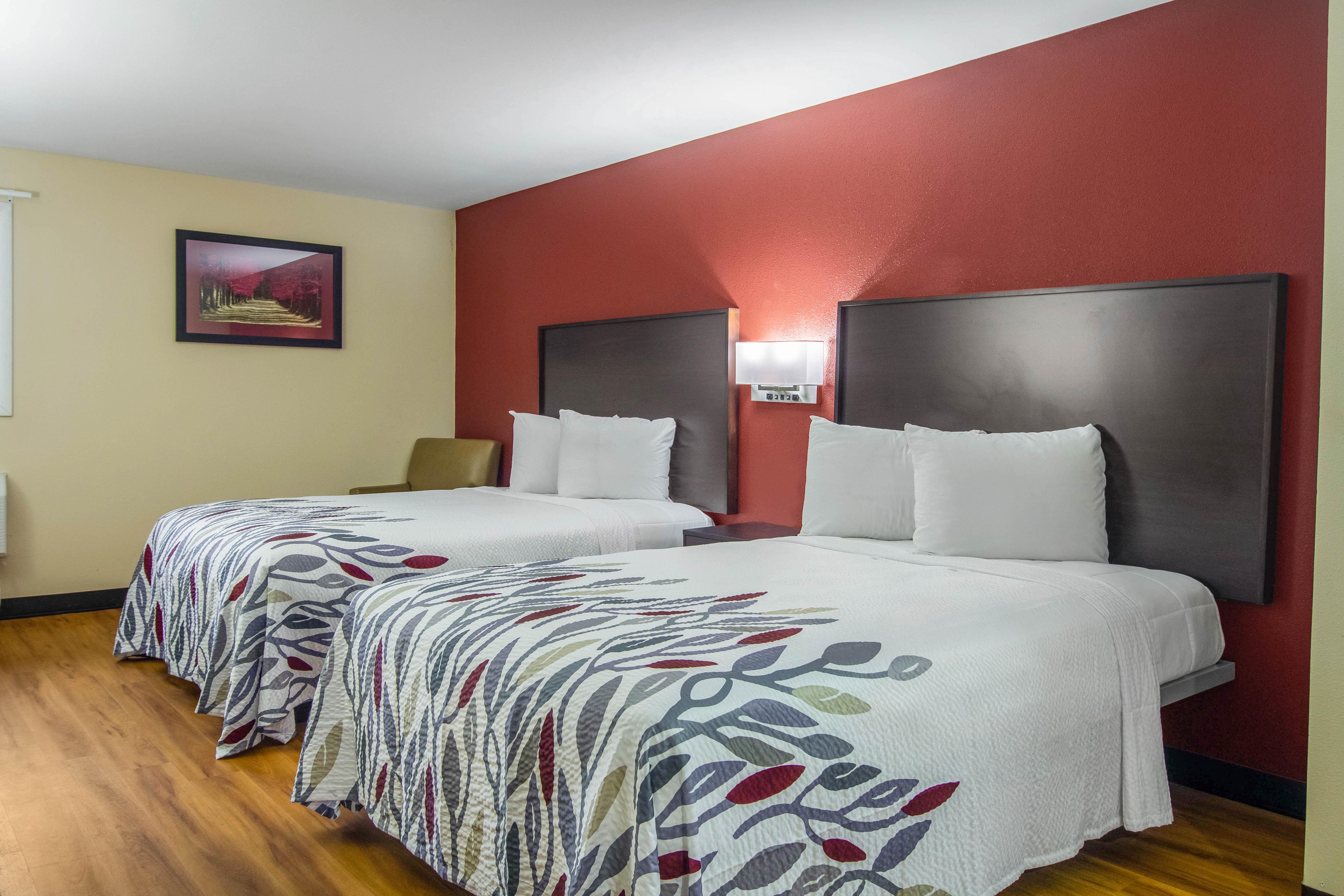 Red Roof Inn Перисбърг Екстериор снимка