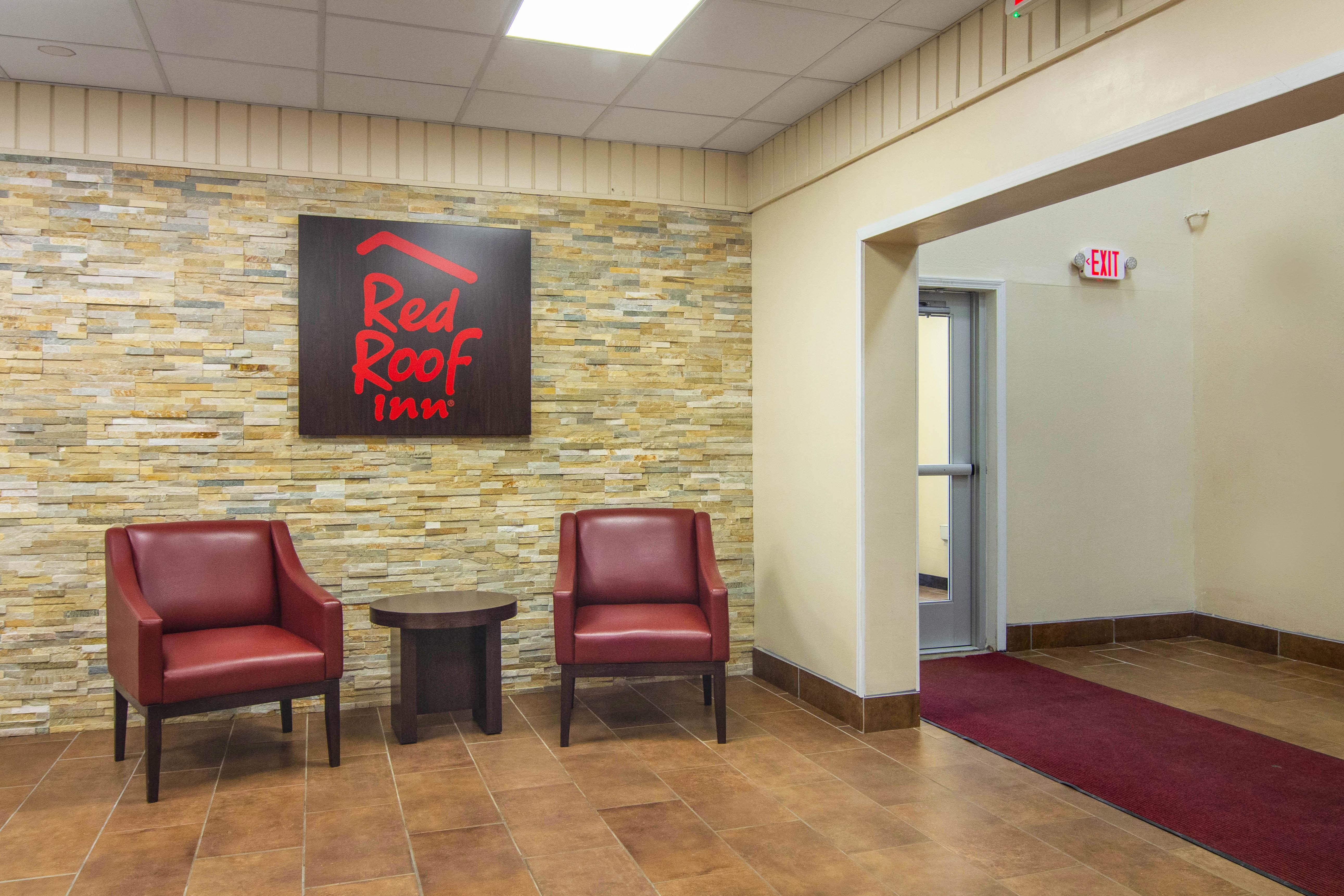 Red Roof Inn Перисбърг Екстериор снимка